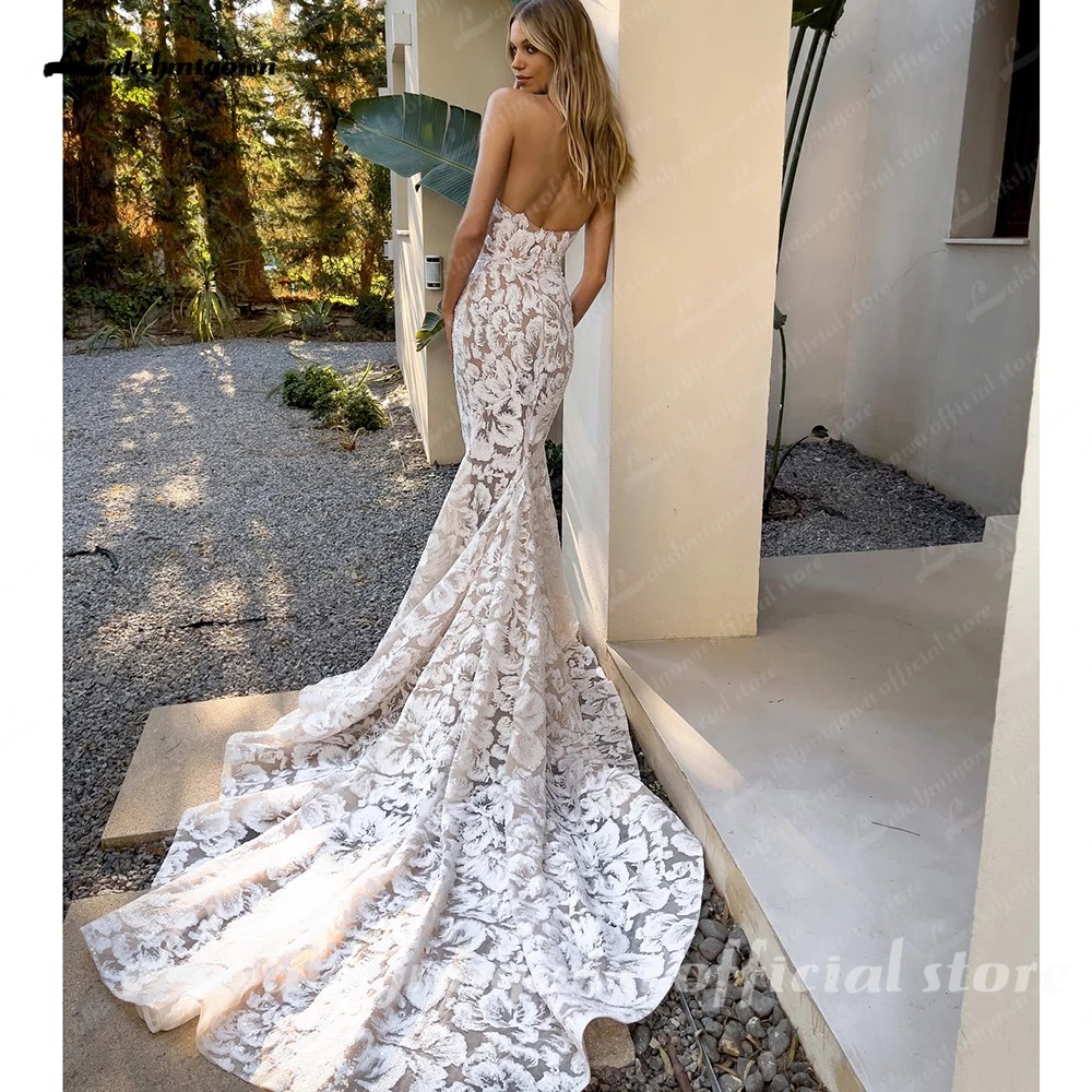 Lakshmigown Mermaid Bridal Gown Strapless Sweetheart Neckline Embellished Fit Flare Chapel Train Customized Wedding Dresses