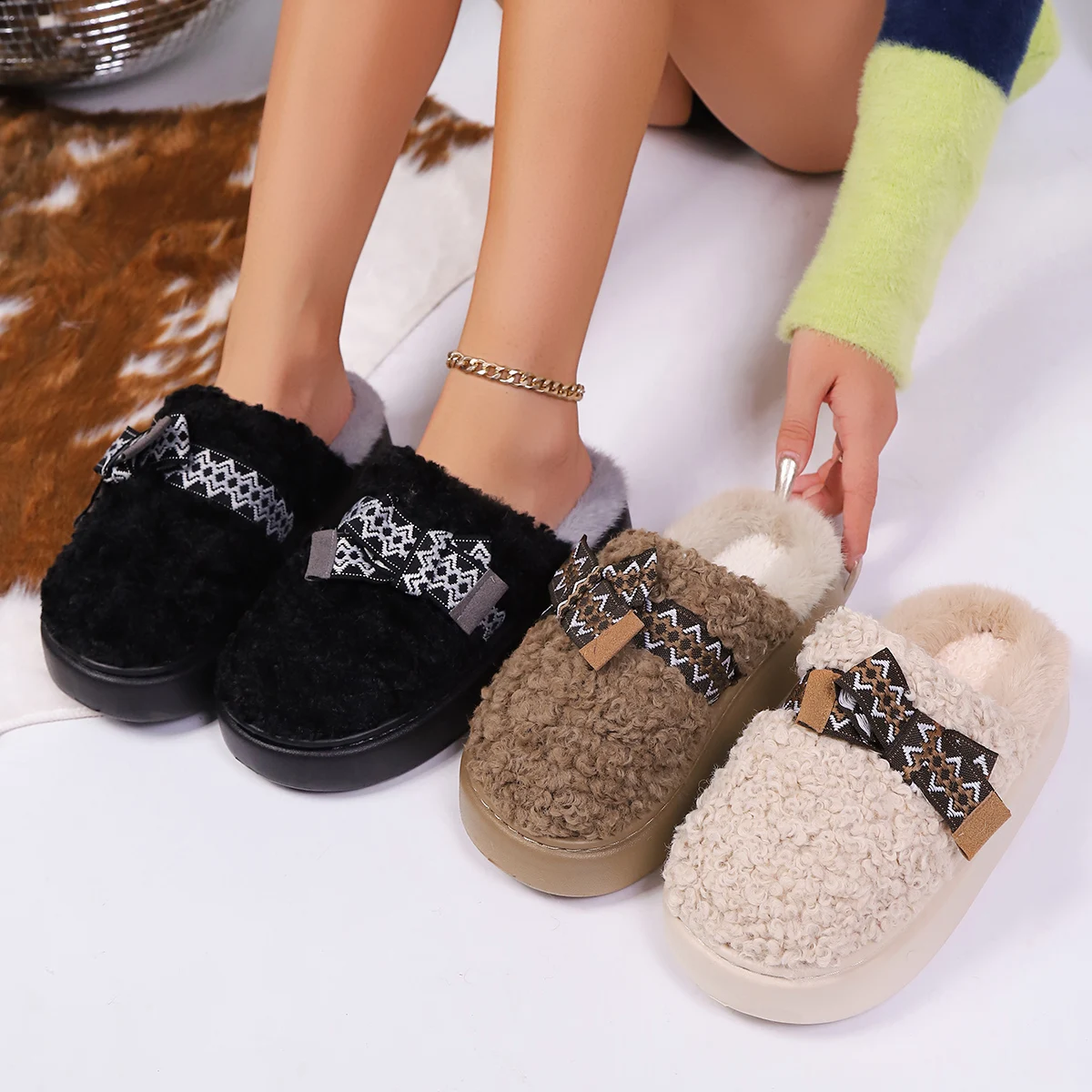 Women's Simple Bow-Knot Warm Slippers, Indoor Non-Slip Soft-Soled Casual Warm Slippers, New Autumn and Winter Products, Flat-Soled Fur-Lined Home Non-Slip Bedroom Women's Shoes