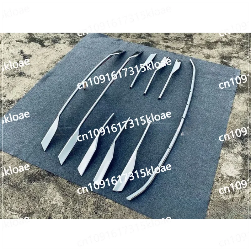 Suitable for 22 Toyota Senna medium mesh air intake grille SIENNA water tank cover bright strip front face chrome trim