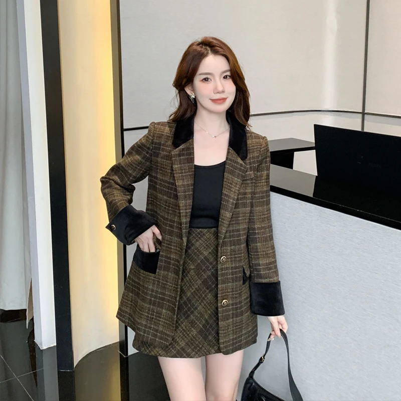 

2023 New Autumn Winter Women 2 Piece Set Warm Plaid Wool Jacket Outwear +Mini Skirts Sets Fashion Vintage Casual