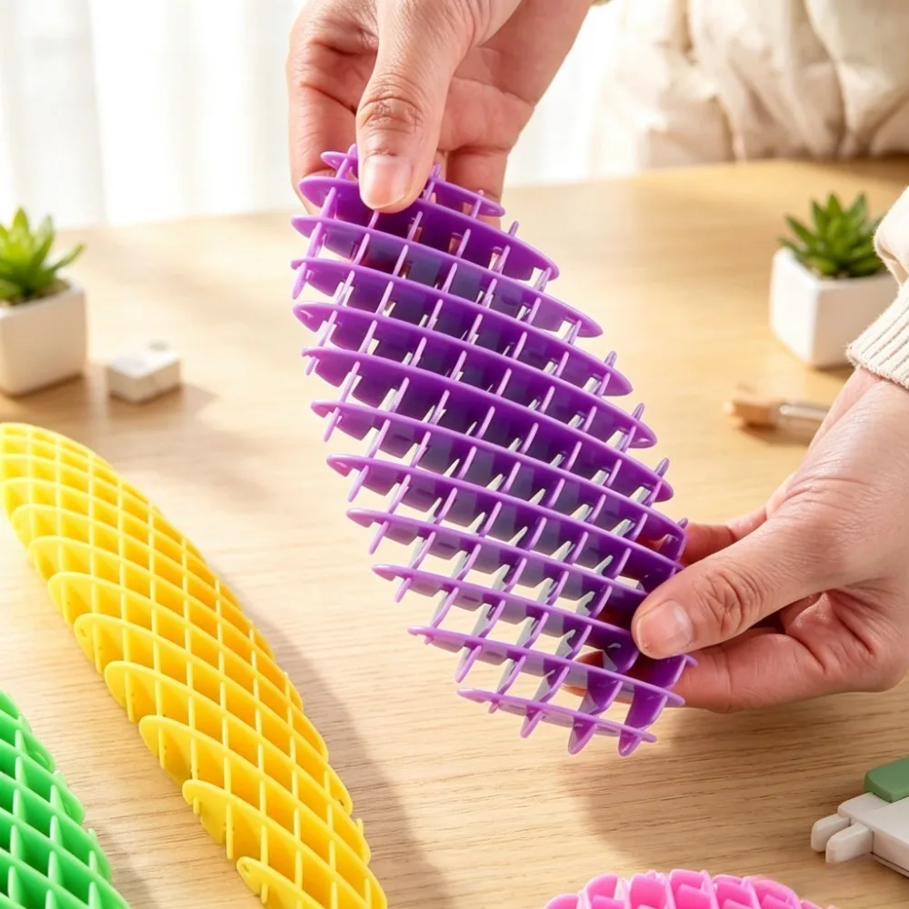 3D Printed Radish Family Elastic Net Decompresses New and Unique Small Toys Ornaments Decorative Gifts
