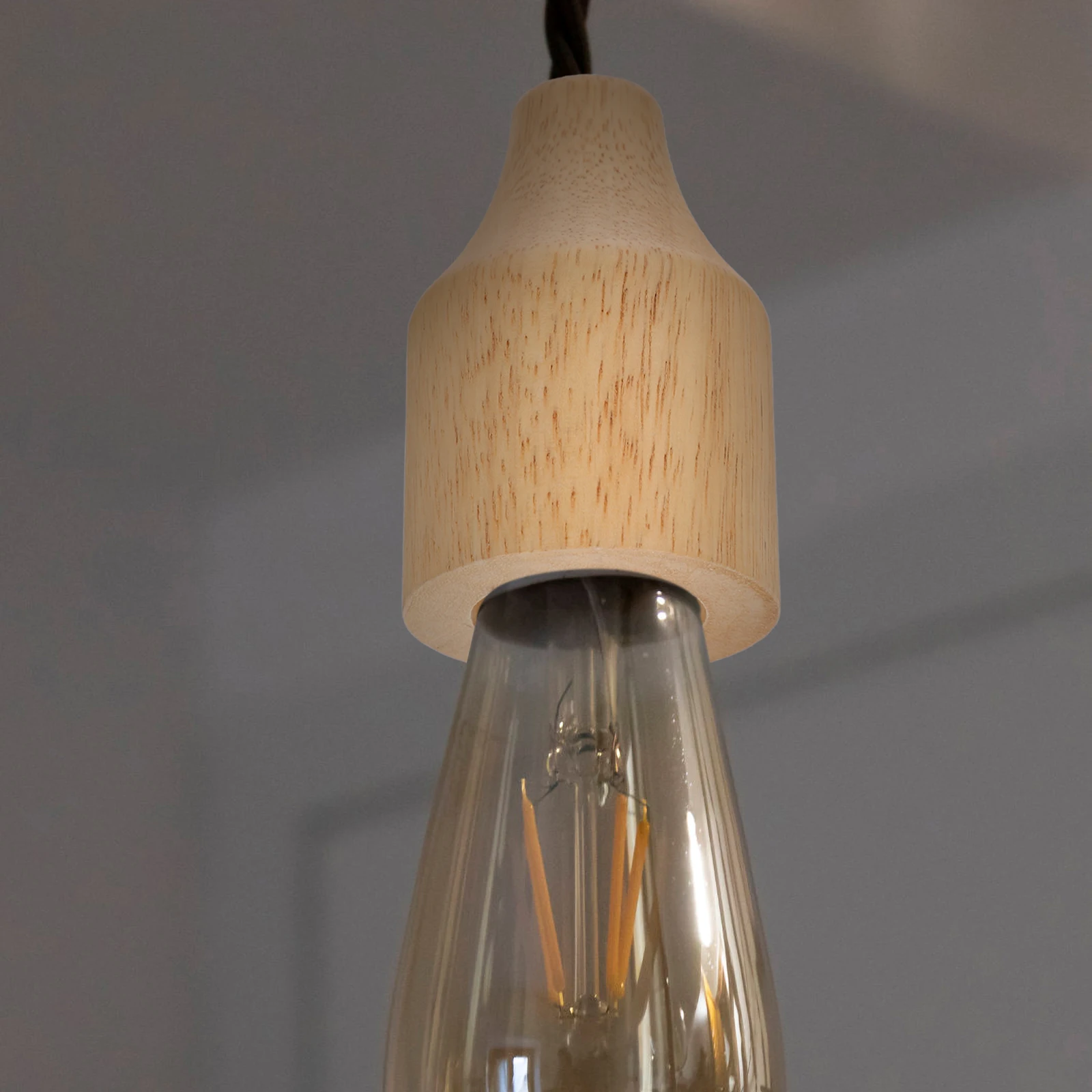 

Wooden Lamp Holder E27 Socket Replacement Outlet Simple Creative DIY Pendant Light Fitting Parts Bulb Holder Safe Universal