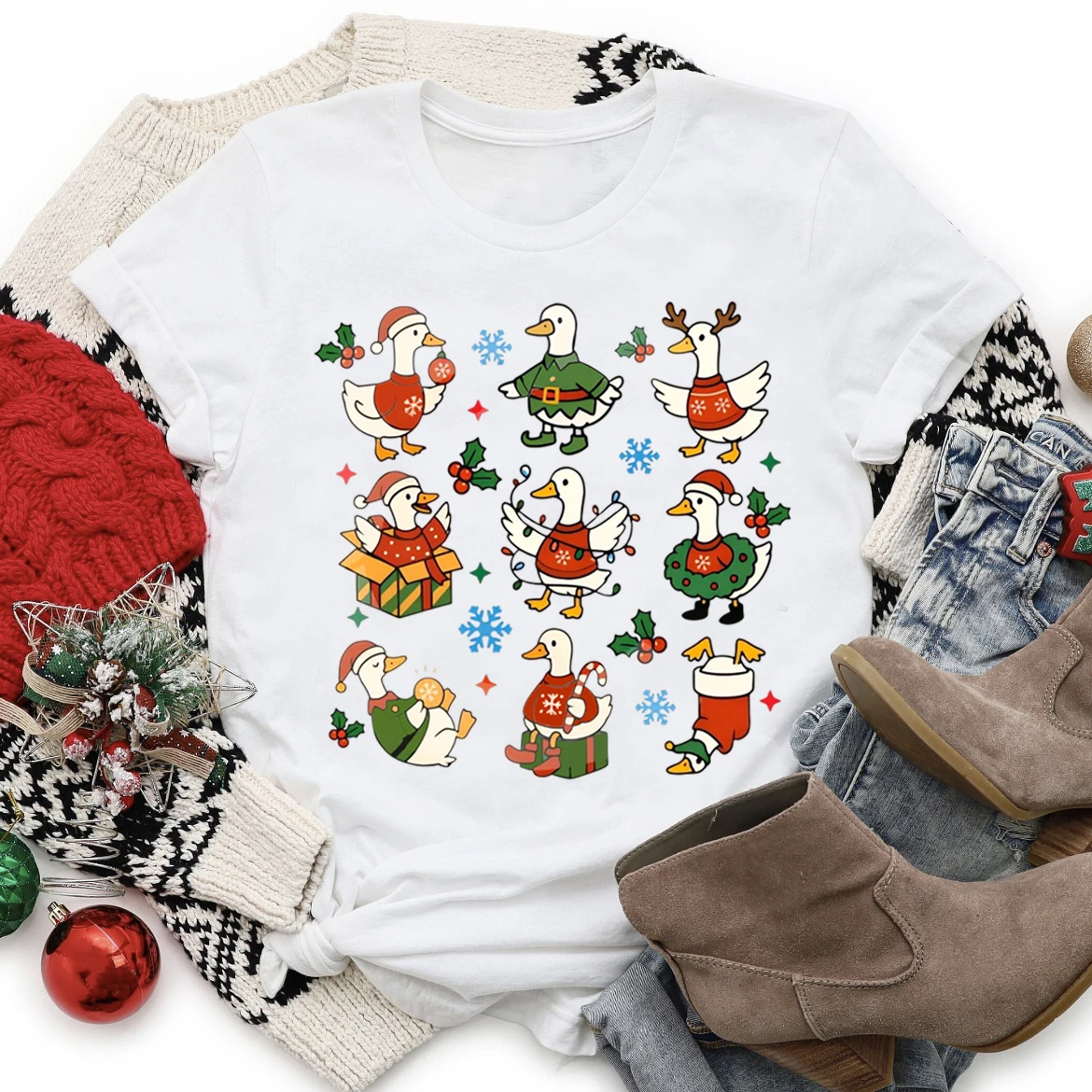

Christmas Goose T-Shirt Casual Cartoon Fun Round Neck Short Sleeve Women's Cute Holiday Printed Pattern Christmas Gift T-Shirt