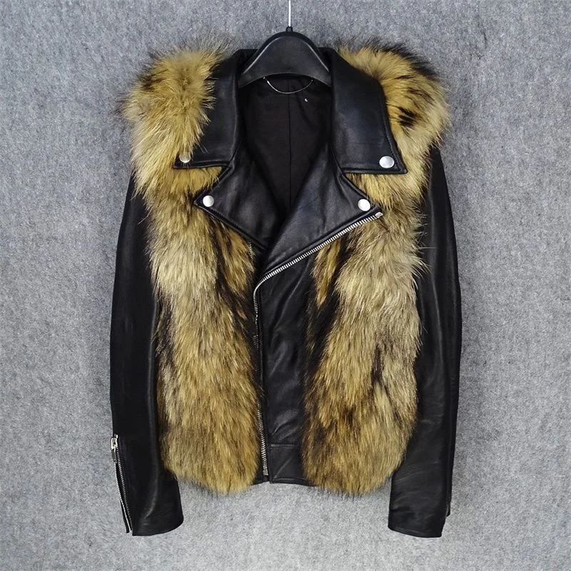 

sheepskin genuine 100% leather fur coat 30 pieces! Sheepskin jacket with two pieces of raccoon vest for women