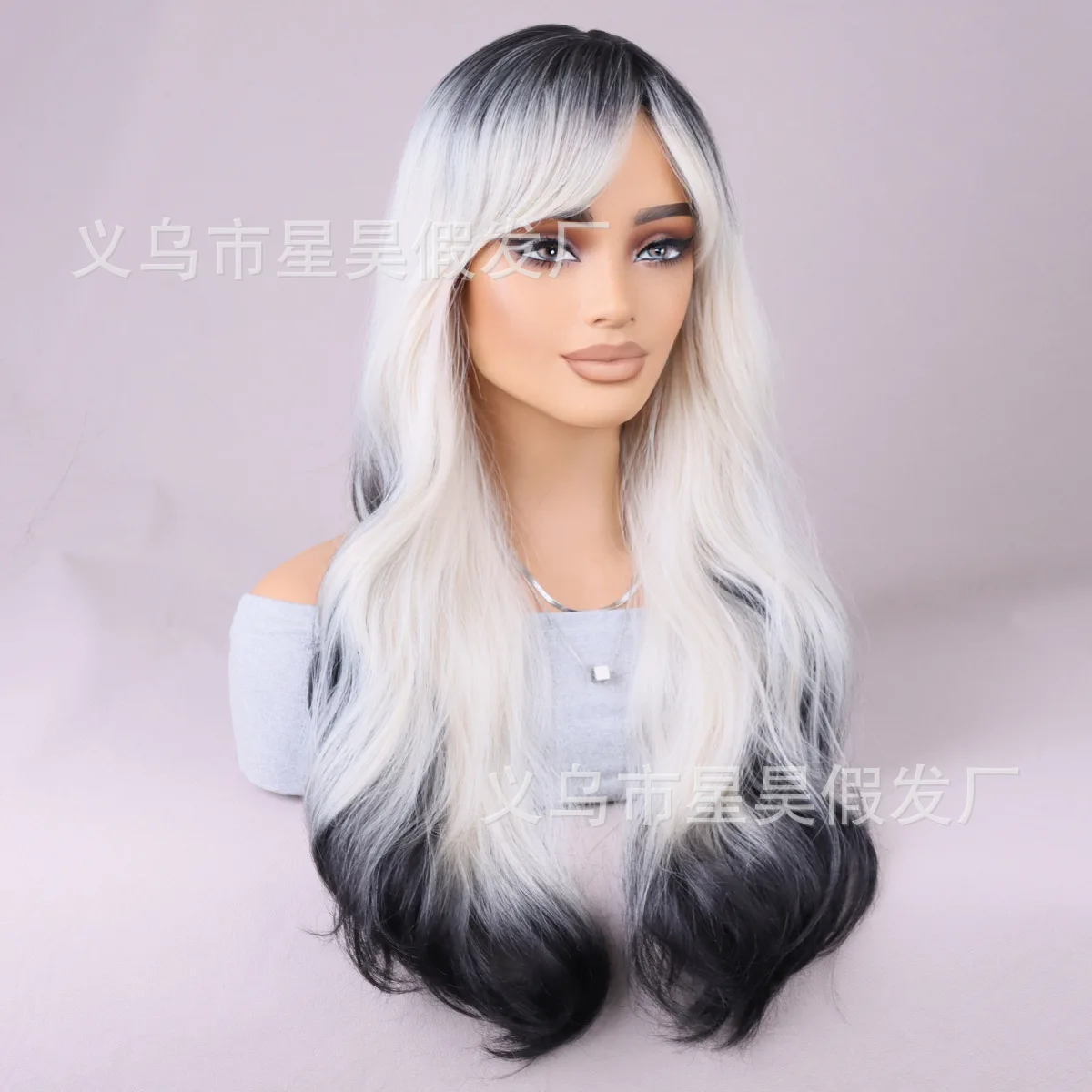 أبيض وأسود يسلط الضوء على الانفجارات المائلة موجة طويلة شعر مستعار طويل مجعد موجة شعر مستعار اصطناعي #3