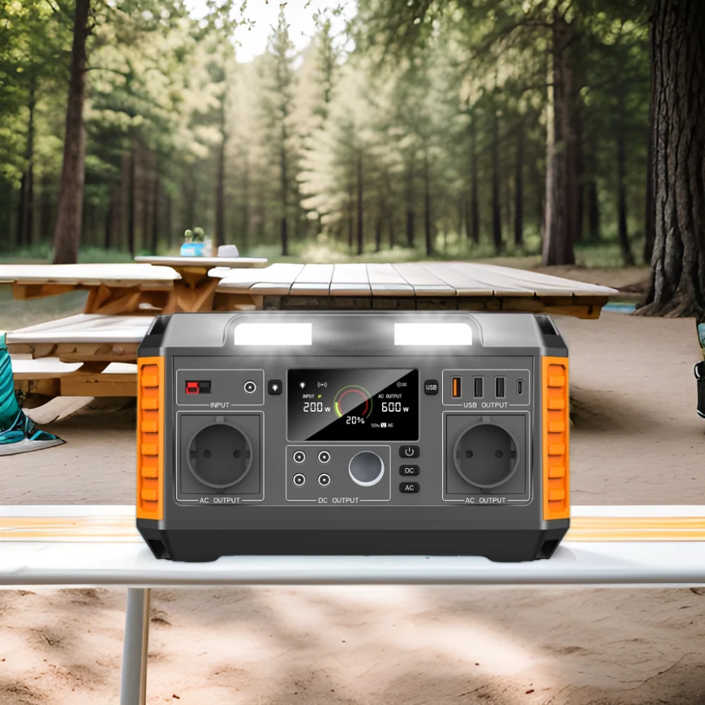 600W Outdoor Portable Power Bank Ternary Lithium Battery for Camping Solar Generator with Wireless Solar Panel Power