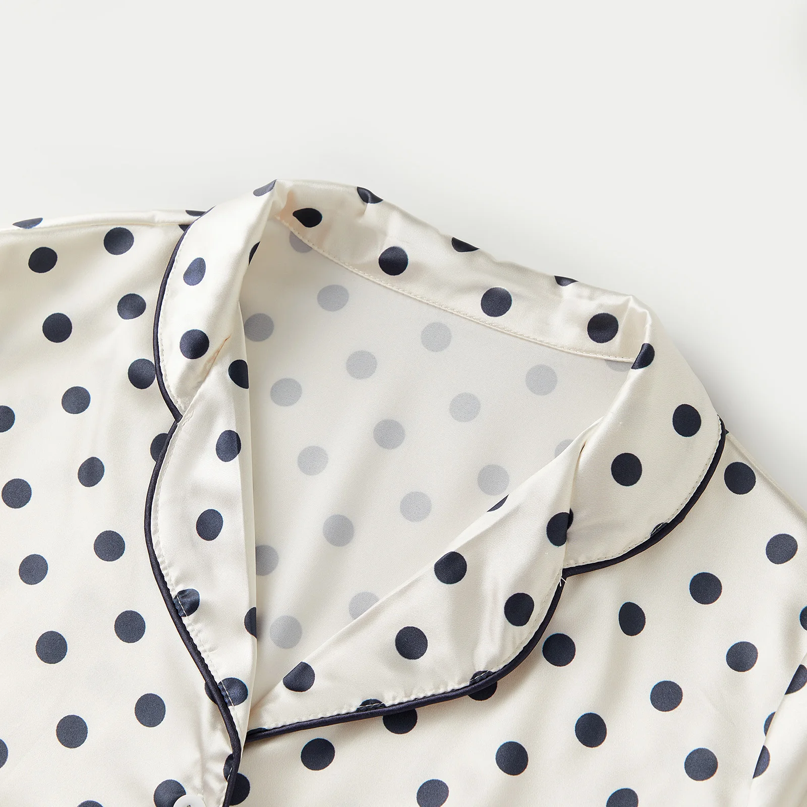 أطقم بيجامات نسائية مكونة من قطعتين 2025 بأكمام طويلة وأزرار سفلية منقط مع بنطال مرن برباط ملابس نوم من الساتان للخريف #5