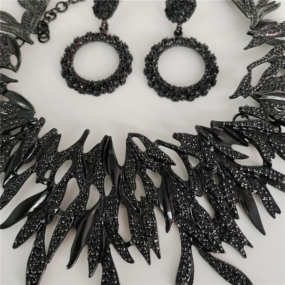 Indian Statement Vintage Black Metal Choker Necklace Earrings Jewelry Sets Women Ethnic Retro Punk Large Collar Necklace Woman