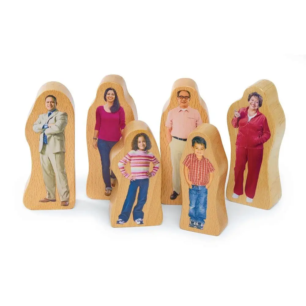 Multikulturelle Holzblockfamilien, 28-teiliges Set, Vorschulspielzeug für soziales emotionales Lernen, ab 2 Jahren