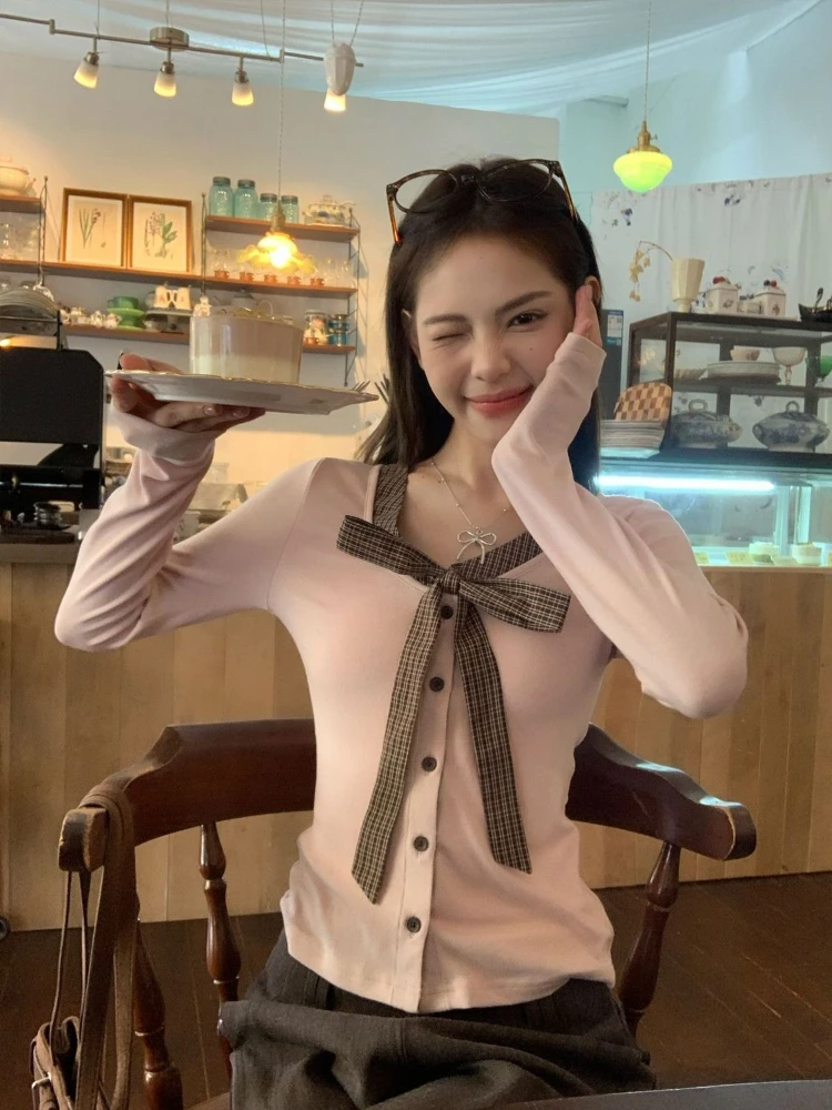 

Розовая клетчатая футболка с длинными рукавами и галстуком-бабочкой, женская осенне-зимняя милая стильная облегающая базовая футболка в стиле Ins, модные наряды в стиле Харадзюку, новинка 2023 года