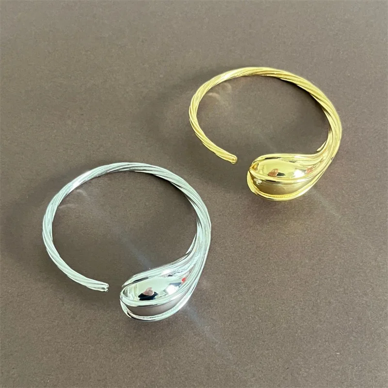 ヴィンテージ風-上品な水滴型-不規則ブレスレット-レディース-ニッチ-ハイエンド感-デュアルカラー-調整可能-オールマッチ-オープンブレスレット