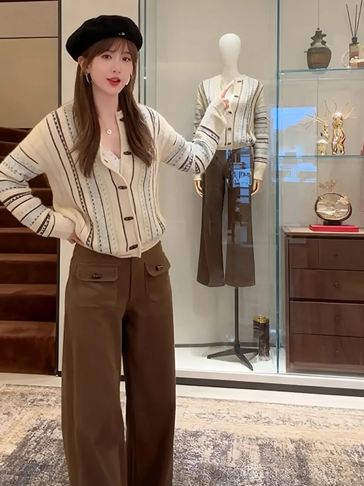 

Ретро-кардиган в корейском стиле, вязаный, свободного кроя, для женщин, осенне-зимний, уютный свитер-пальто с пуговицами из рога, повседневный стиль