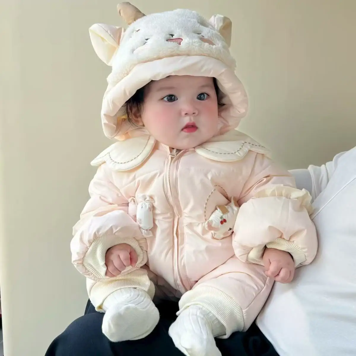 Baby Onesie 2025 Winter Fleece Thicker Going Out Clothes Keep Warm Cute Cartoon Climbing Clothes