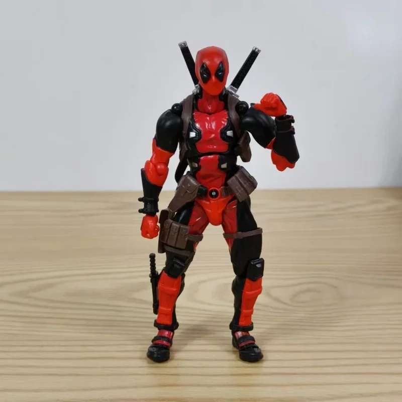 Deadpool Marvel figurka dekoracja lalka ruchomy pulpit Model ozdoby kolekcja zabawek urodziny dzieci prezenty świąteczne