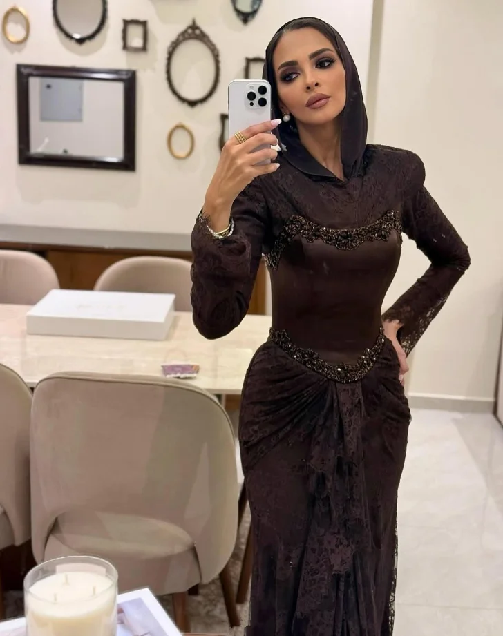 

Burgundy Middle East Prom Dresses ball gown lace long sleeve fishtail Muslim style evening dress customised