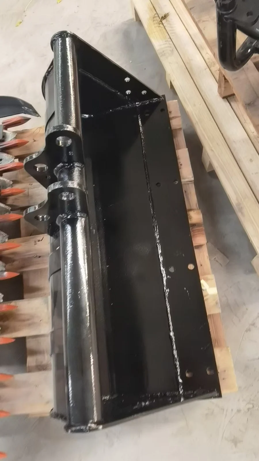 Pièces d'excavatrice, godet sans dents et perceuse à spirale