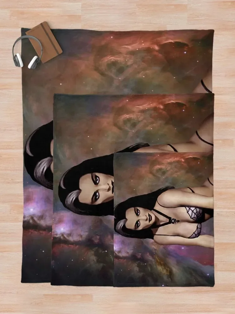 بطانية رمي للأنعم ، بطانيات عتيقة ، إيفون دي كارلو مثل ليلي مونستر