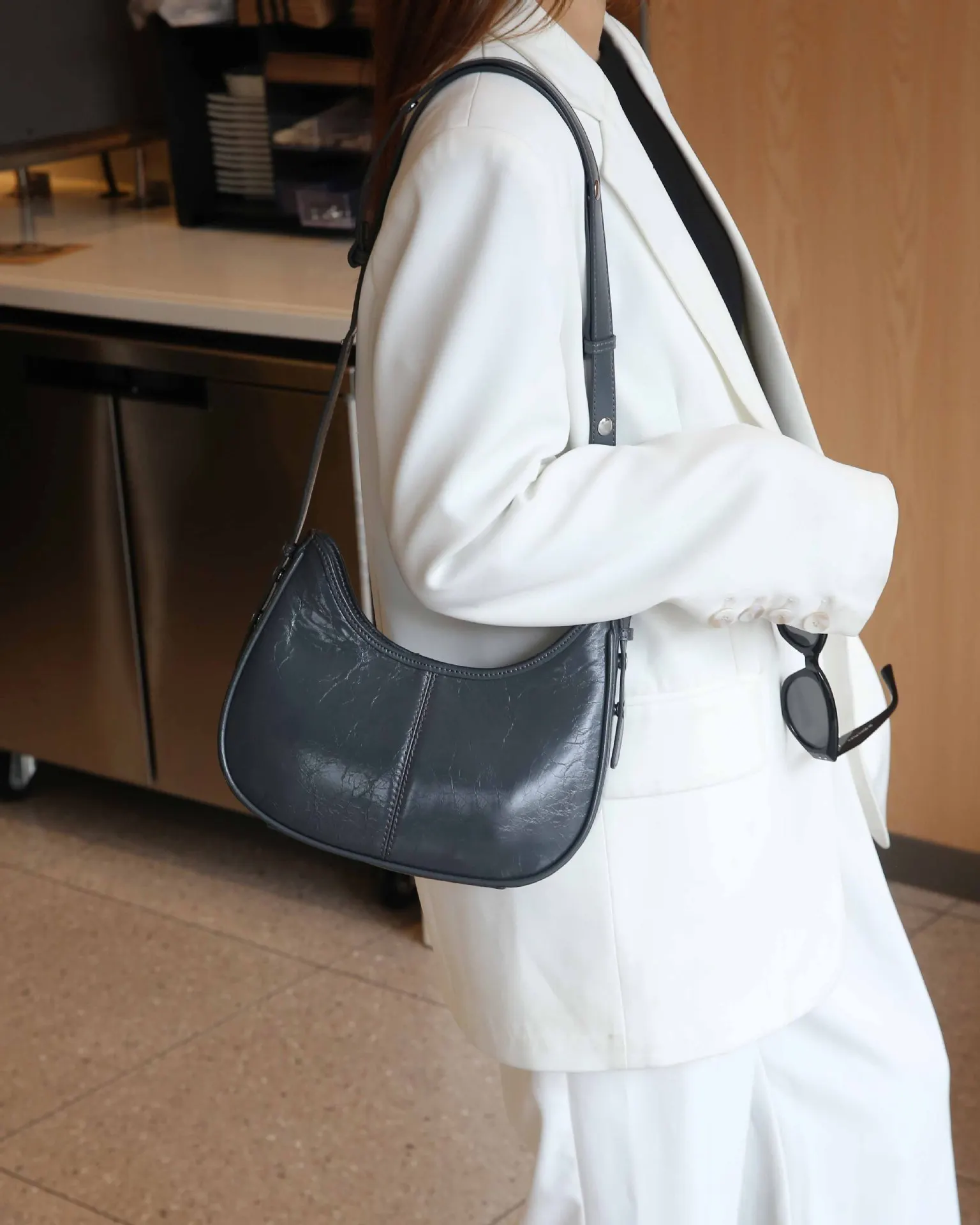 Genuine Leather Moon Bag Women New Vintage messenger bag High Quality Simple Handbag Lady Shoulder Bag Luxury bag female