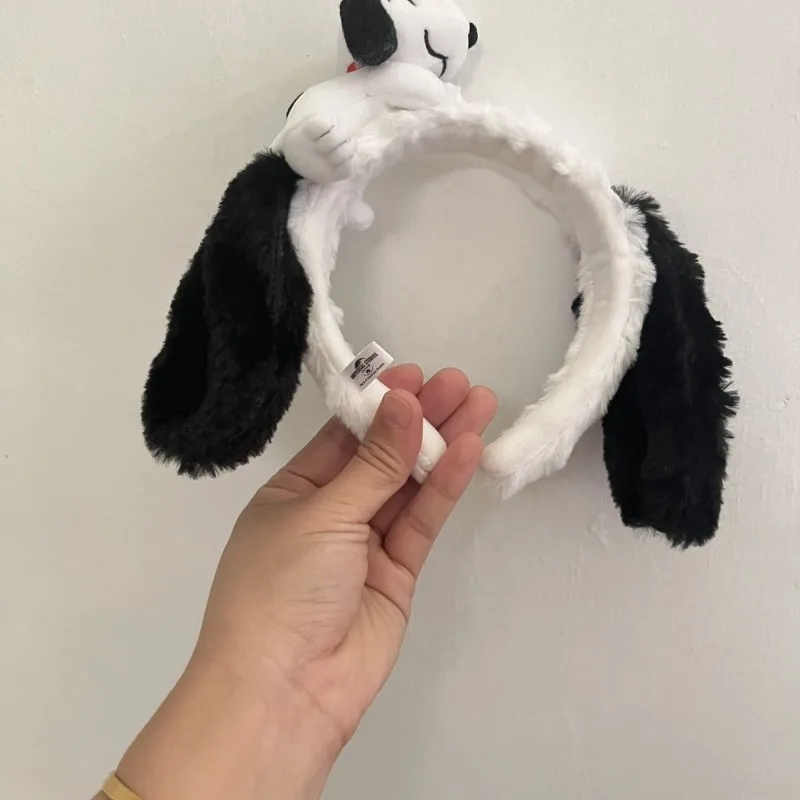 Snoopy bando lucu kreatif animasi perifer mewah ikat kepala boneka mainan kawaii aksesoris rambut anak-anak hadiah liburan