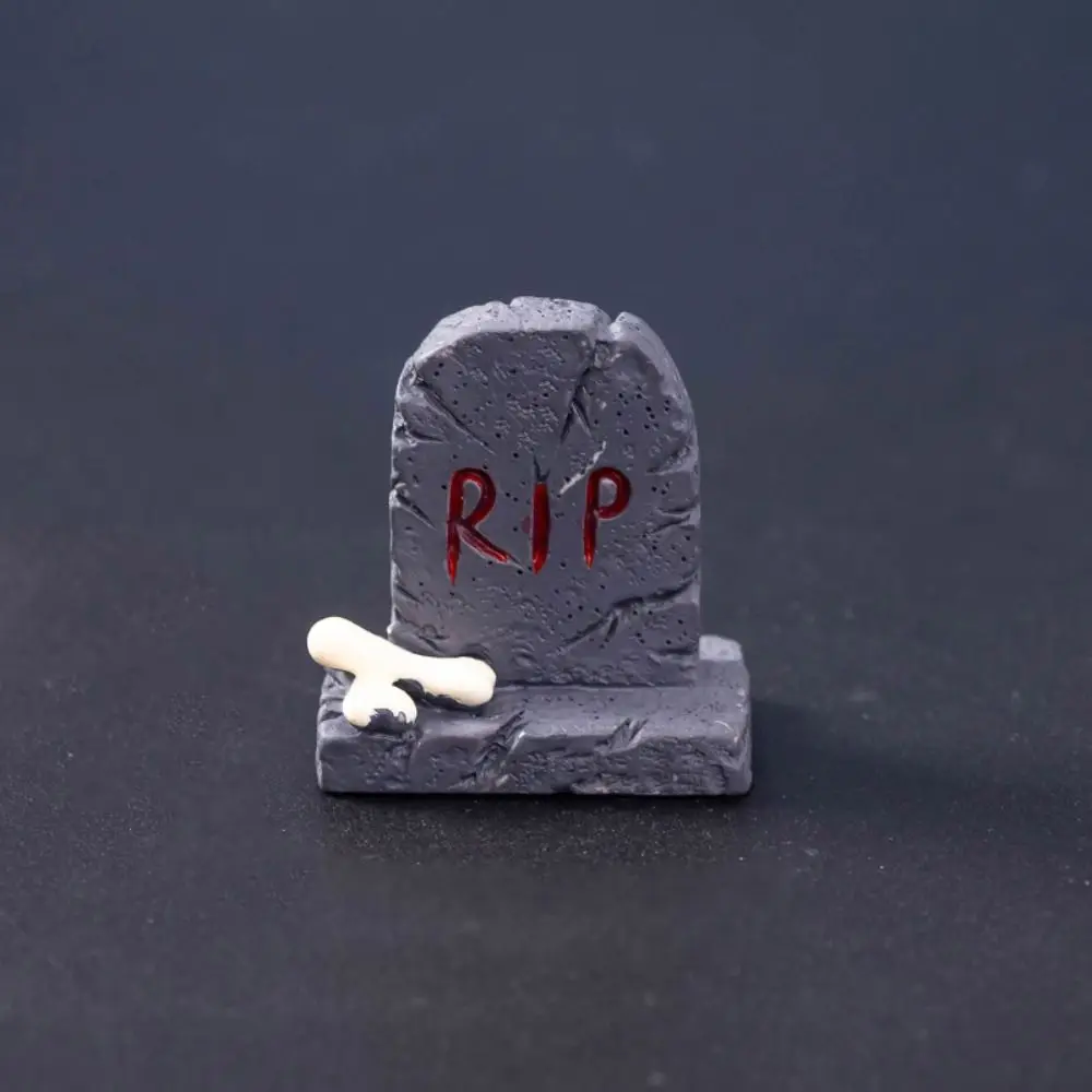 Mini estatuilla en miniatura de Halloween, casa de ataúd, silla, calavera de hueso, estatua de fantasma aterrador de dibujos animados, accesorio de broma de resina, chuchería de escritorio