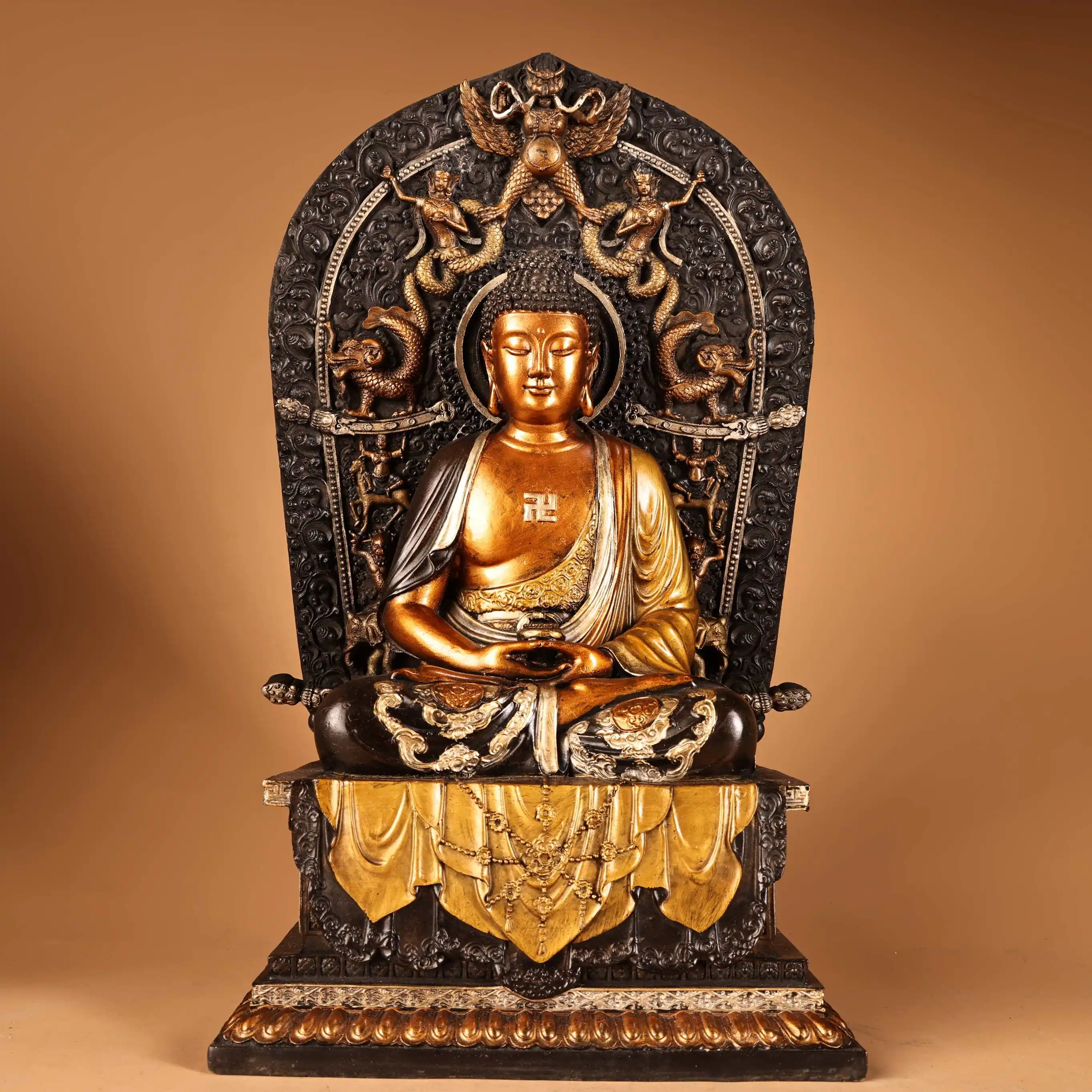 

Старинная бронзовая рельефная статуя Будды Амитабхи с золотым и серебряным покрытием, с подсветкой, на платформе, сидящий Будда Шакьямуни, для зала поклонения