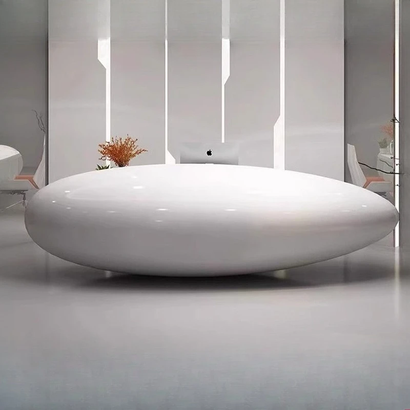 The company's front desk welcomes the special-shaped beauty salon, white paint, cash register, bar, reception table, simple and
