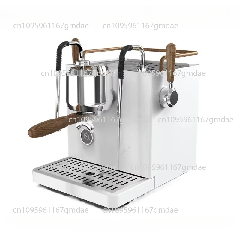 

Полуавтоматическая кофемашина; отличное качество; стабильная производительность.