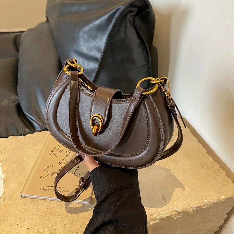 Interior Compartment Saddle Type Crossbody Bags Solid Interior Zipper Pocket 2024 Hot Sale Bags for Women Pu Women\'s Handbags