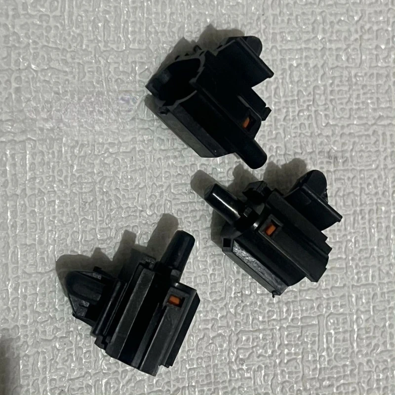 

For Tesla Auto Parts MODEL 3/Y Automotive Temperature Sensor 1106818-00-A