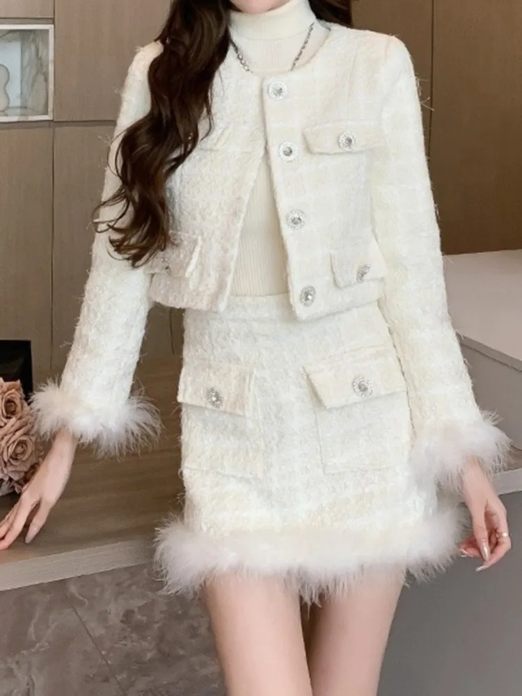 UCXQ Elegant Women\'s Sets European Style Feather Splicing O Neck Coat Short Skirt Fashion Two Piece Set 2024 Spring Autumn C2334