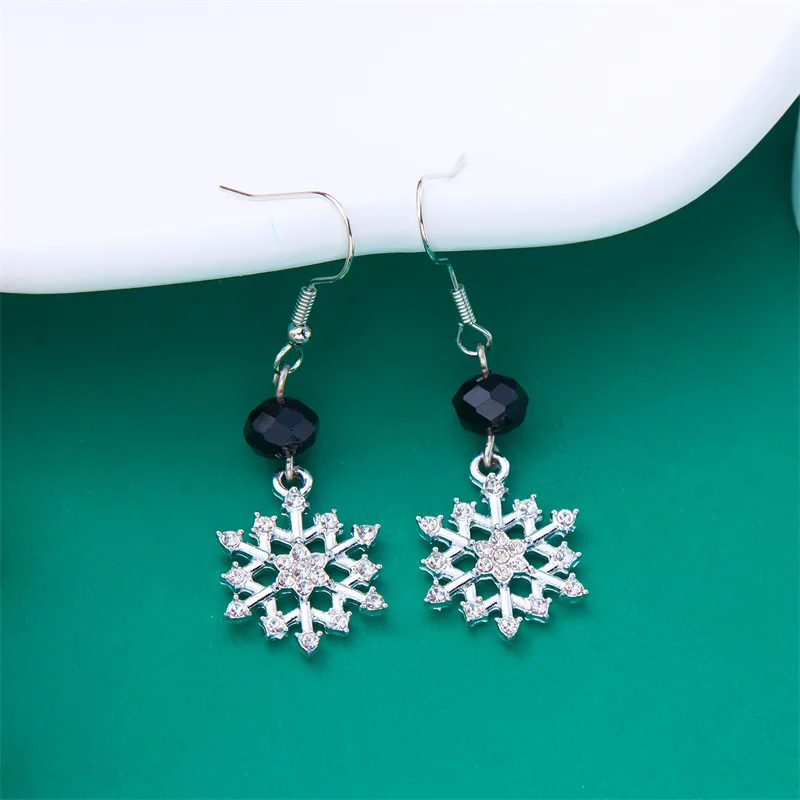 Fashion Rhinestone Snowflake Drop Earrings for Women Crystal Christmas Tree Tassel Earrings Young New Year Jewelry Xmas Gifts