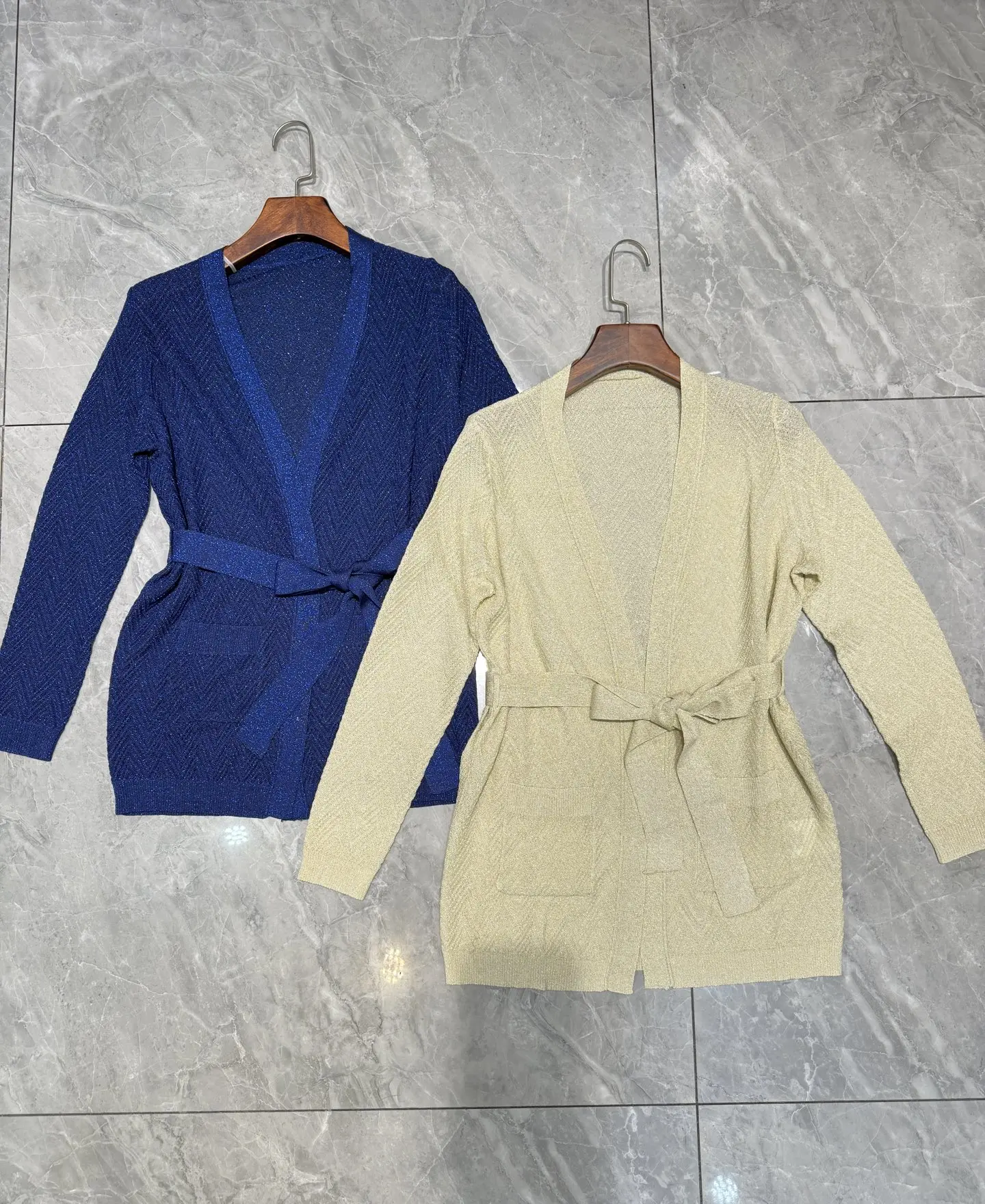 

Women's Chevron Pattern Long Sleeve Cardigan with Belt Sweater