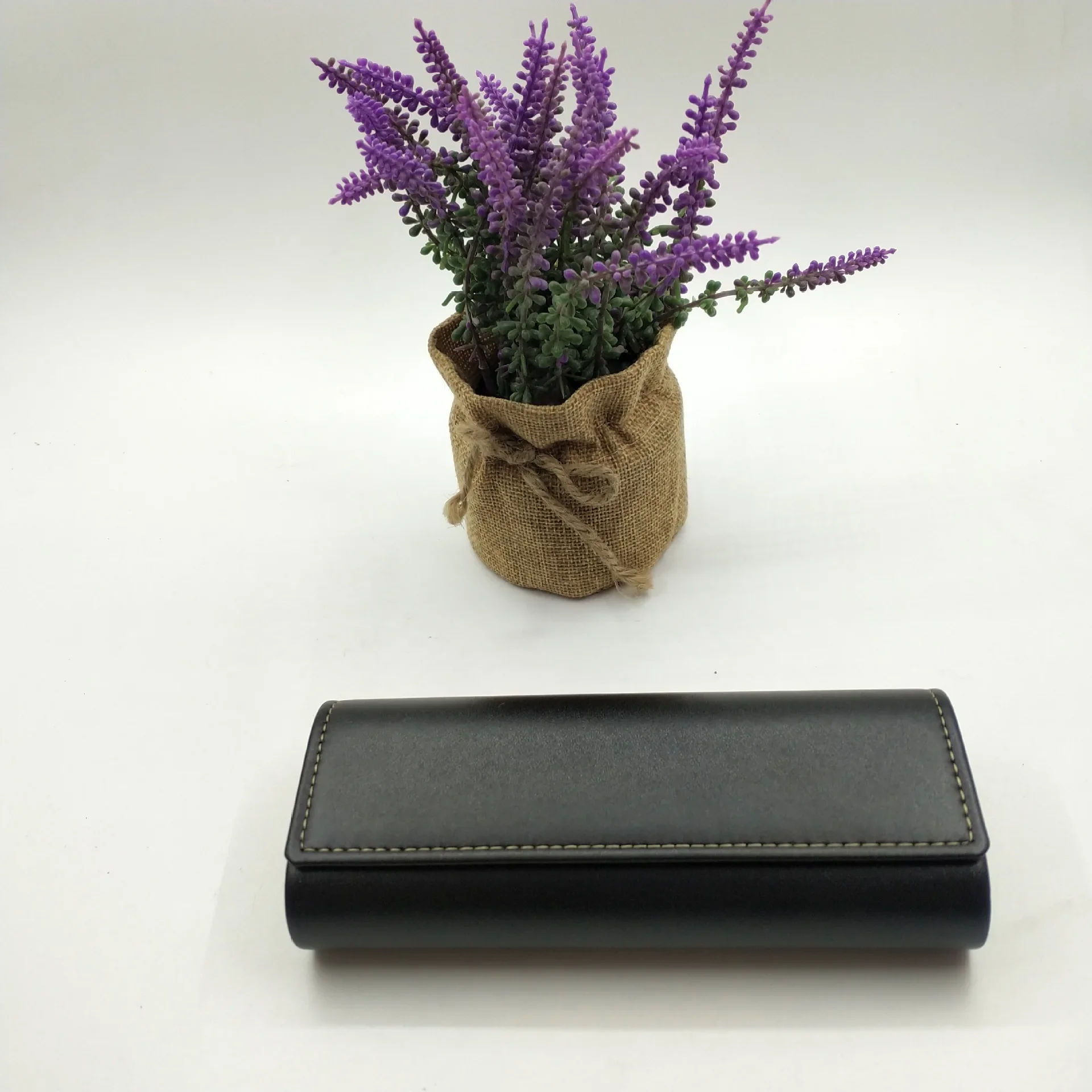 Luxury Myopia Leather Glasses Case Leather Sunglasses Case for Women Eyeglasses Case Sun Glasses Pouch Solid Eyewear Accessories
