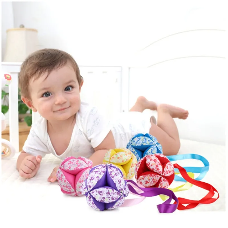 Creative Fabric Grab Ball for Infants and Toddlers Baby Interactive Fabric Ball with Rattle Ribbon Embroidered Ball Toy
