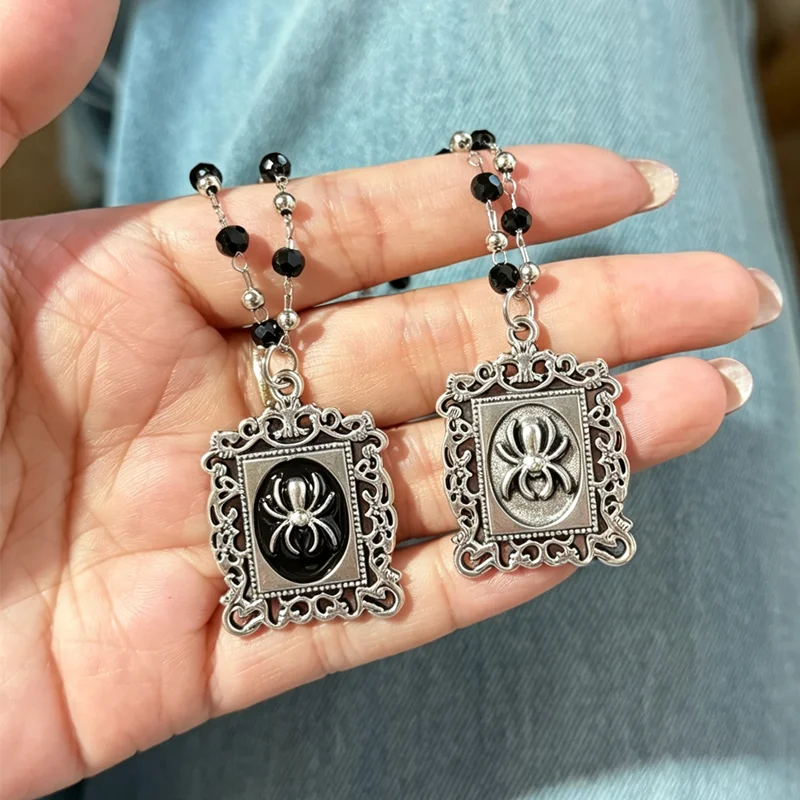 Women's Retro Baroque Hollowed out Totem Black Bead Chain Spider Necklace Gothic Party Jewelry Accessory
