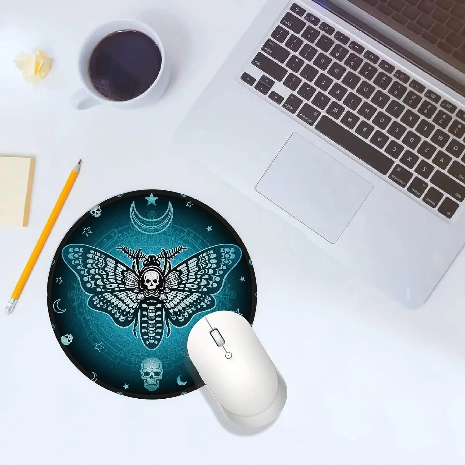 لوحة ماوس مستديرة صغيرة مقاومة للماء على شكل جمجمة على شكل فراشة زرقاء مقاس 7.9 × 7.9 بوصة قاعدة مطاطية غير قابلة للانزلاق للمكتب والمنزل