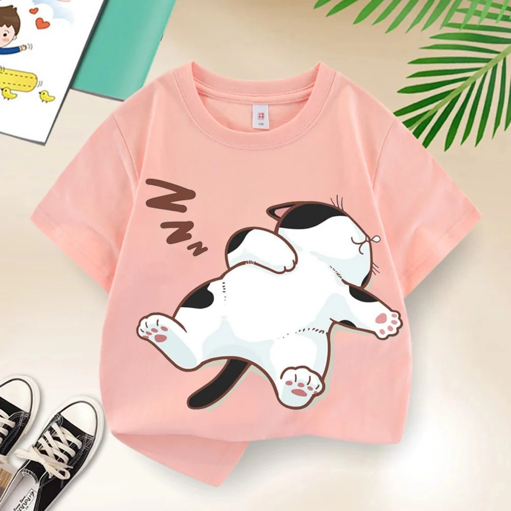 

Kids cartoon T-shirt, snooze kitten pattern design top， suitable for boys and girls， skin-friendly and comfortable materials