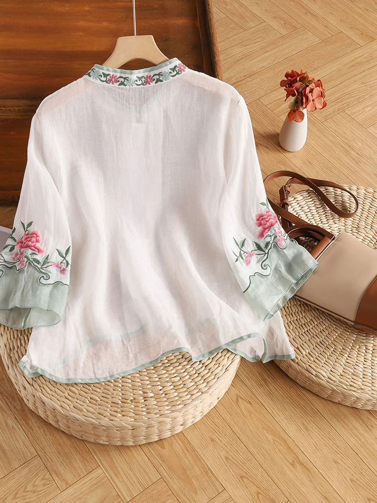

Embroidered Flower Seven-Quarter Sve irt Loose Fit Stand Collar Button-Up Chinese Sle Top for plus Size Women