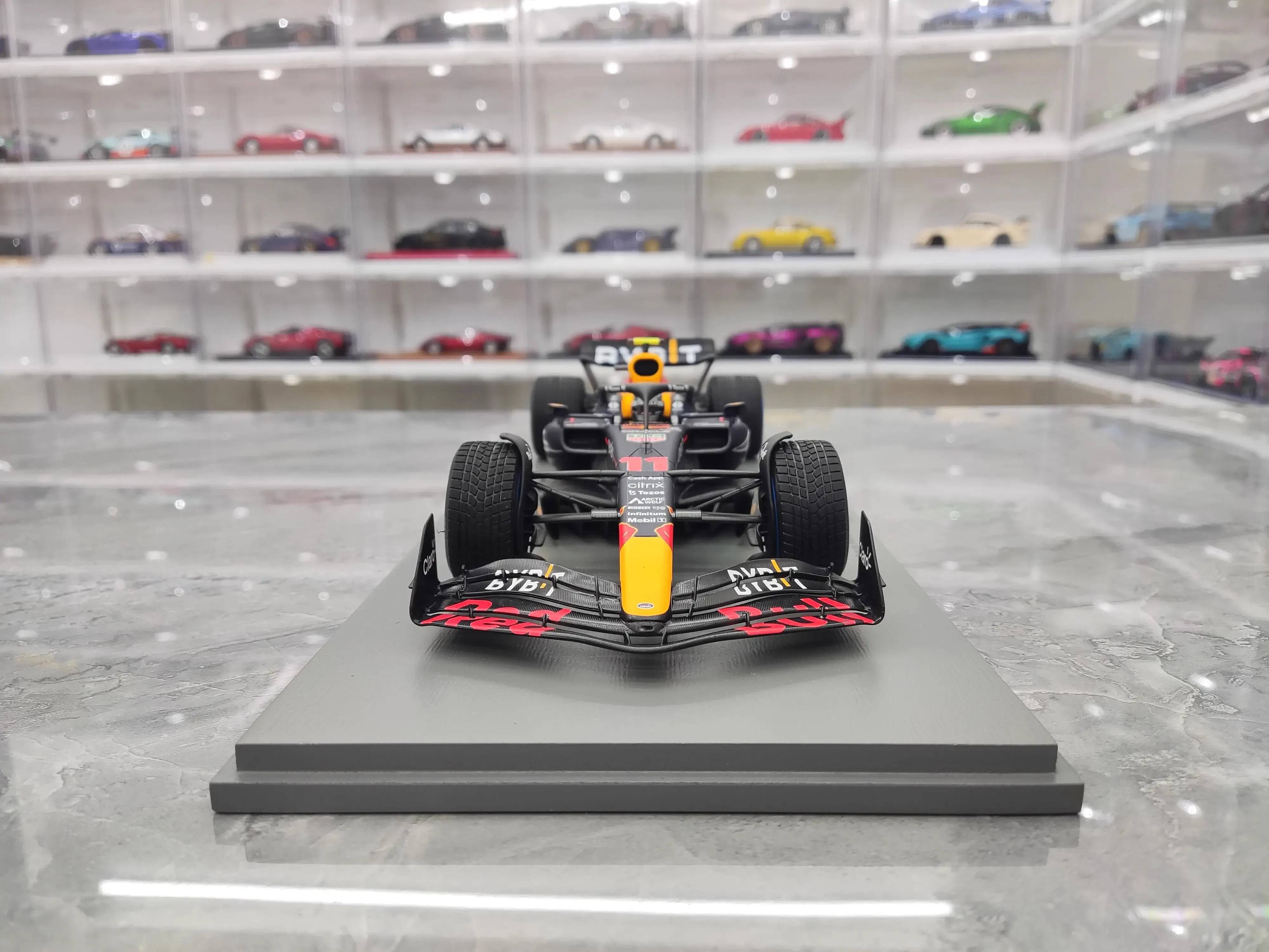 1:18 Spark F1 Car Model Red Bull 2022 Monaco Sergio Perez RB18 #11 Collectible Children Toys Checo F1 Car Birthday Gift