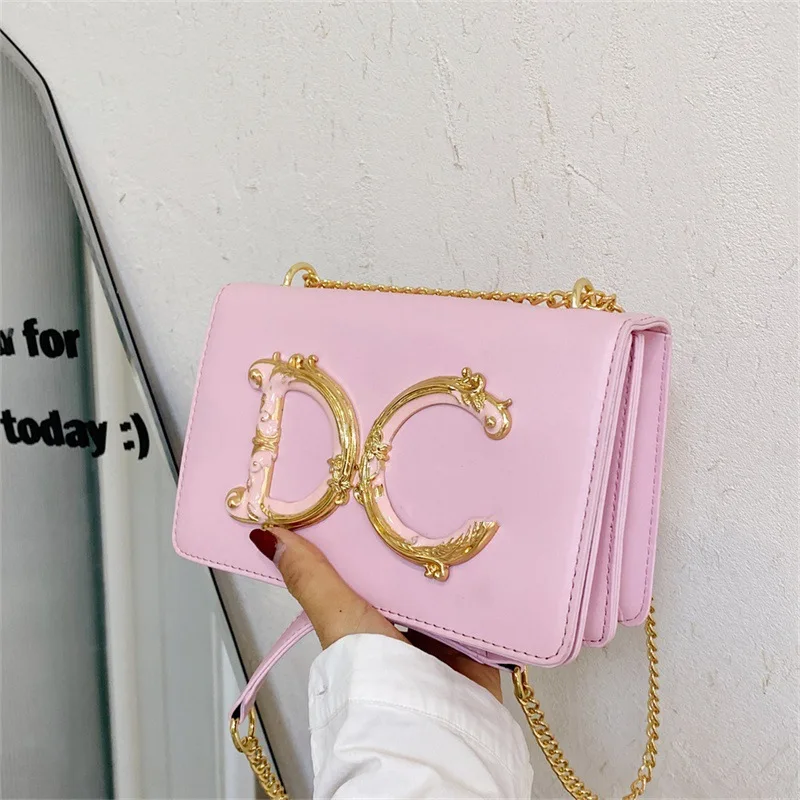 

Premium 2025 Gala Party Purse for Women, Chic Metal Chain Clutch, Convertible Shoulder Crossbody Bag for Cocktail Night