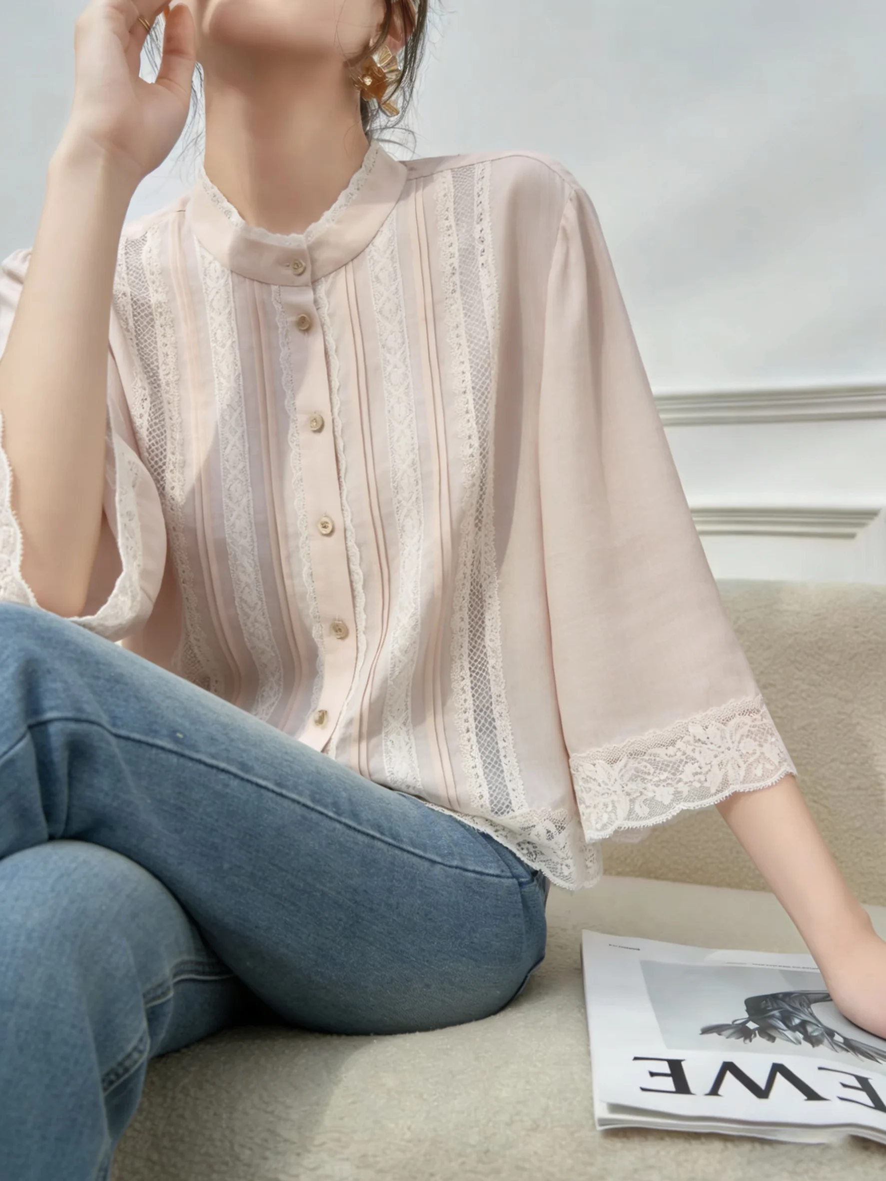 

New Style Lace Splicing Thin Shirt Women's Fashionable Summer Top Pink White Floral Trim Straight Cut Casual Polyester Blend