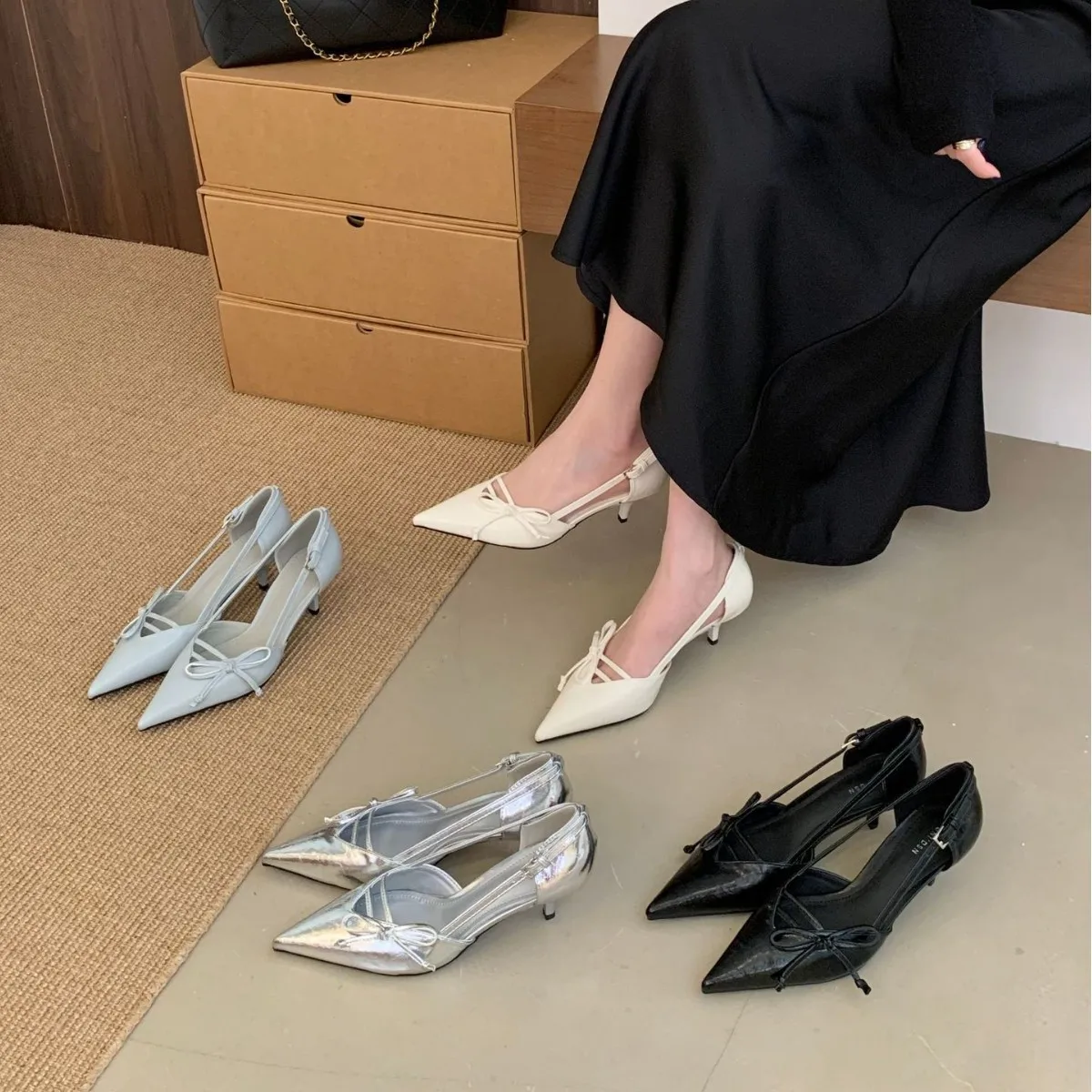 Elegant Pointed Toe Butterfly Knot High Heels Sandals Women's New Summer Mid Heel BaoTou Sandals Dress Wedding Versatile Shoes