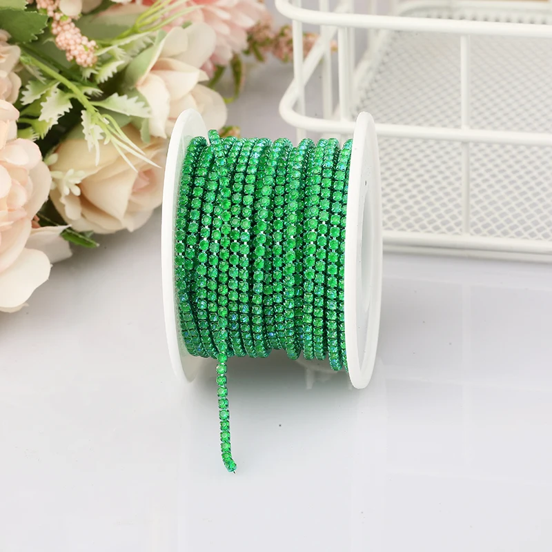PEESOM Neu! 2 mm Mokka-Strass-Cup-Kette, bunte Basis, zum Aufnähen, Kristallbesatz, Kettenapplikation für Kleidung – Detail 8