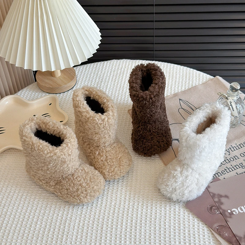 

Children Versatile Short Boots for Girls 2025 Winter New Fashion Korean Style Soft Sole Anti-slippery Outside Catwalk Warm Shoes