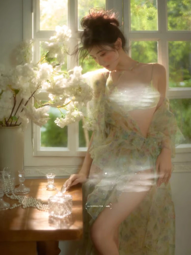 

2026 New Pure Desire Style Photography Studio Private Room Atmosphere Personality Light Clothing for Ladies Fashionable Stage...