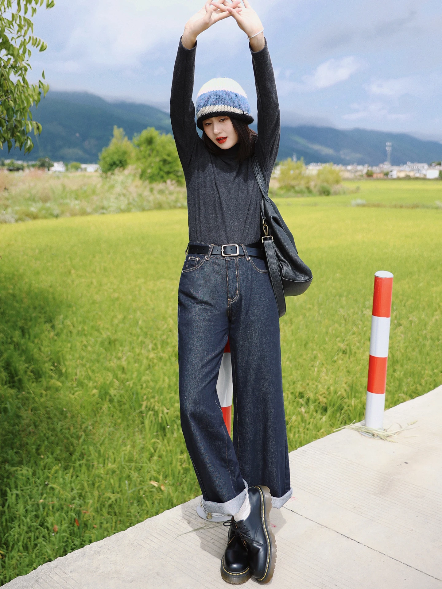 

Классические синие винтажные прямые джинсы цвета индиго, женские новые осенние прямые брюки 2025 года с цветочным узором l талии