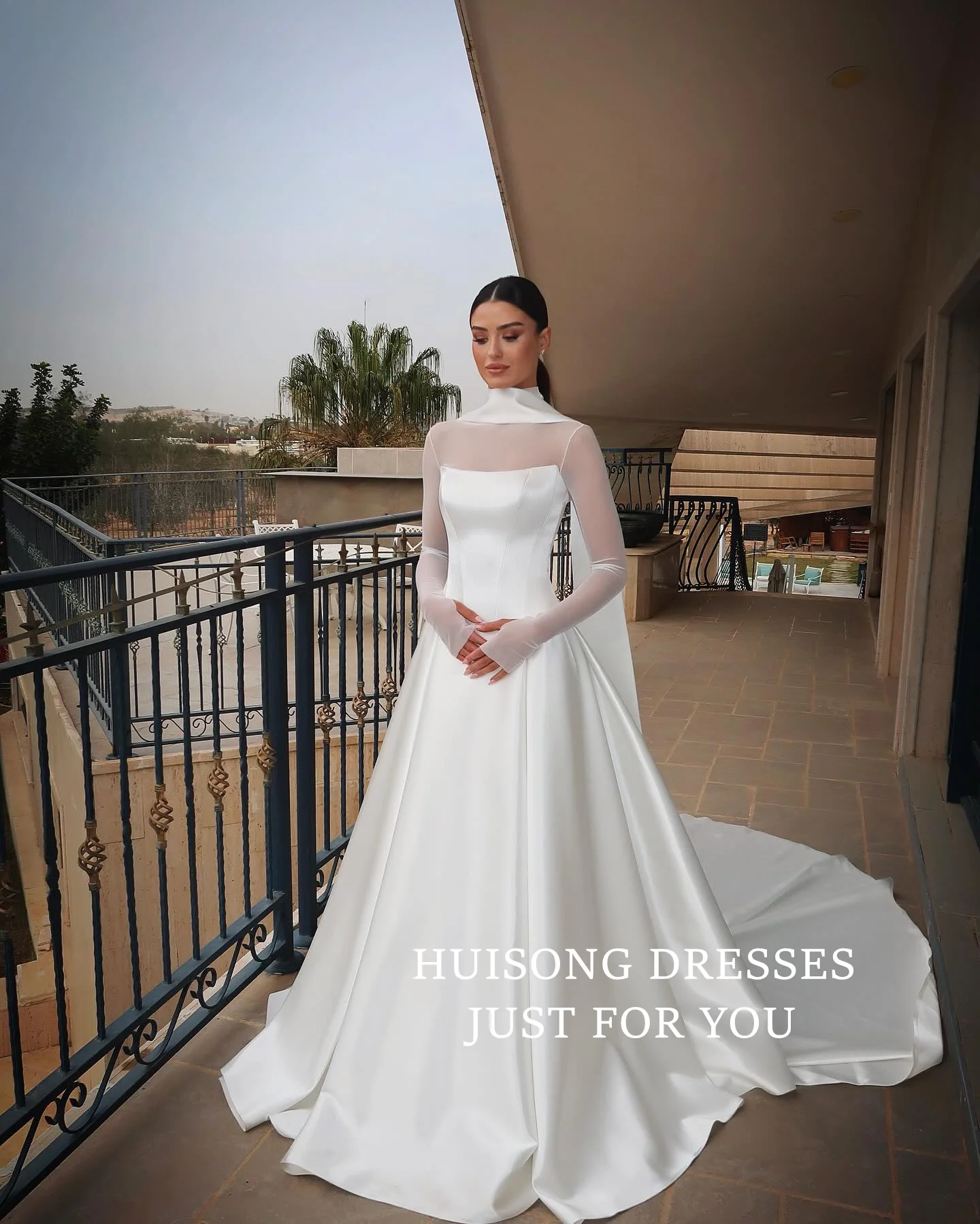 

HUISONG Customized suknia ślubna Modest Satin Wedding Dresses High-Neck Long Sleeves A-Line Beach Bridal Gown שמלת כלה