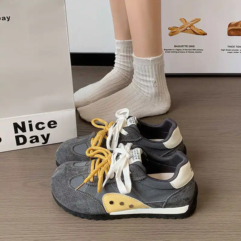 Women Comfortable Air Cushion Running Shoes Shock Absorbing Durable EVA Sole Trendy Athletic Sneakers for Gym Road Jogging Daily