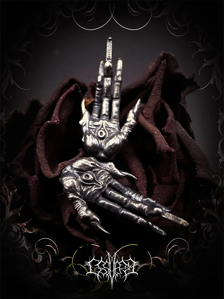 

2024 New Ghost Hand Eyeball Earrings New Gothic Style Male And Female Jewelry Party Gift Cheap Jewelry