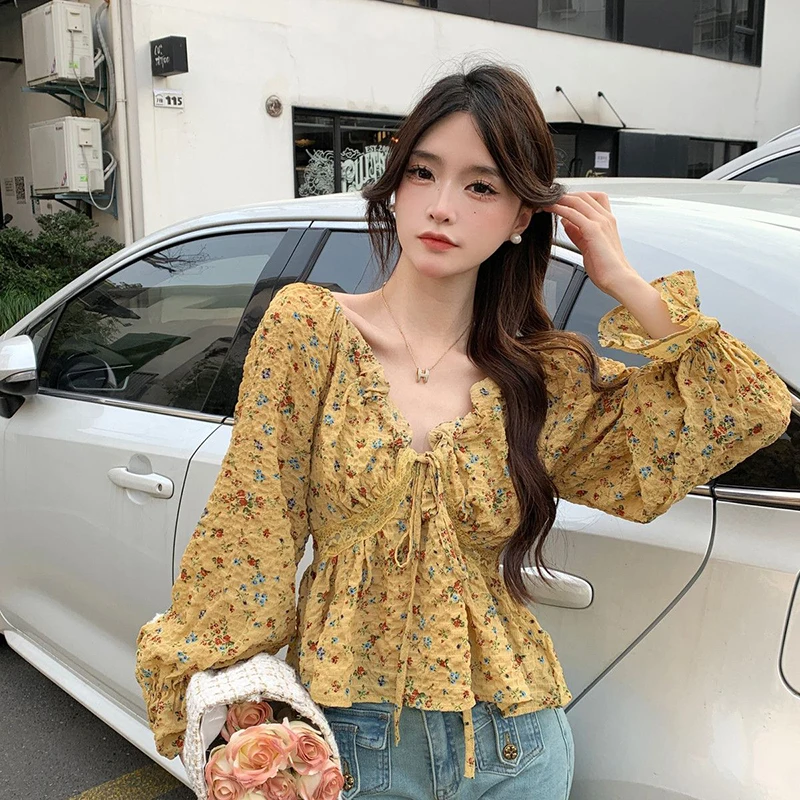 

Chiffon Floral Shirt Women Korean Chic Sweet Long Sleeve Crop Top Summer Fashion Harajuku Preppy Style Vacation V Neck Blouse